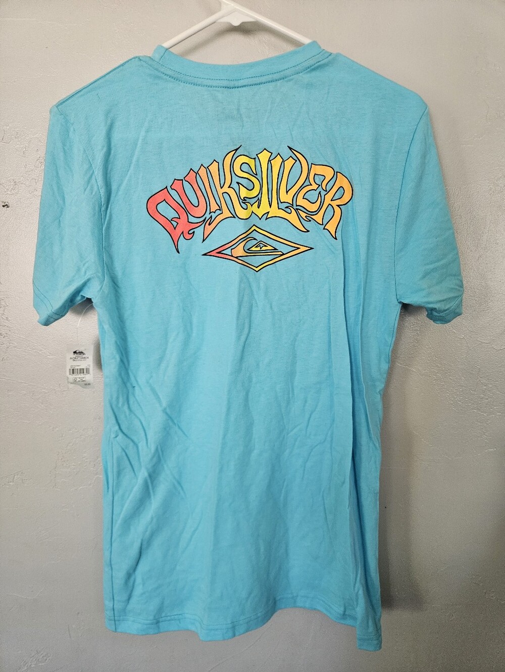 Quiksilver NWT Youth XL Aqua Short Sleeve Logo Tee with Sunset Graphic Boys Blue